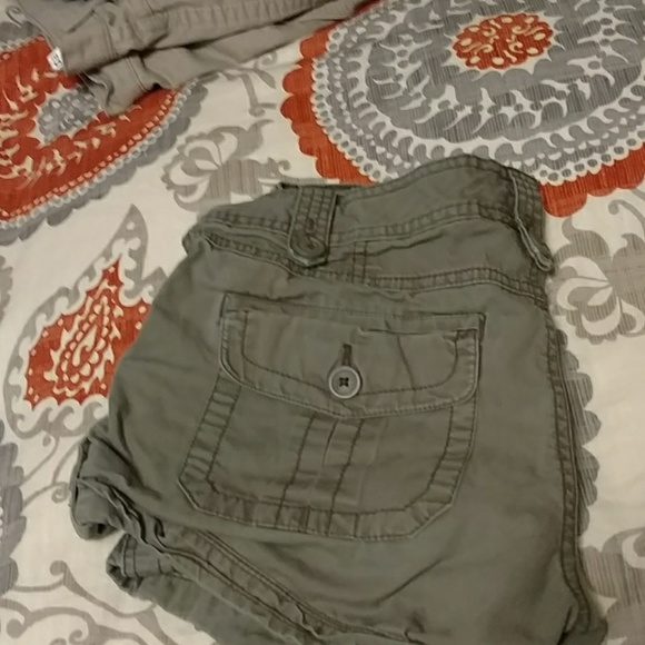 Small shorts. - Picture 2 of 3